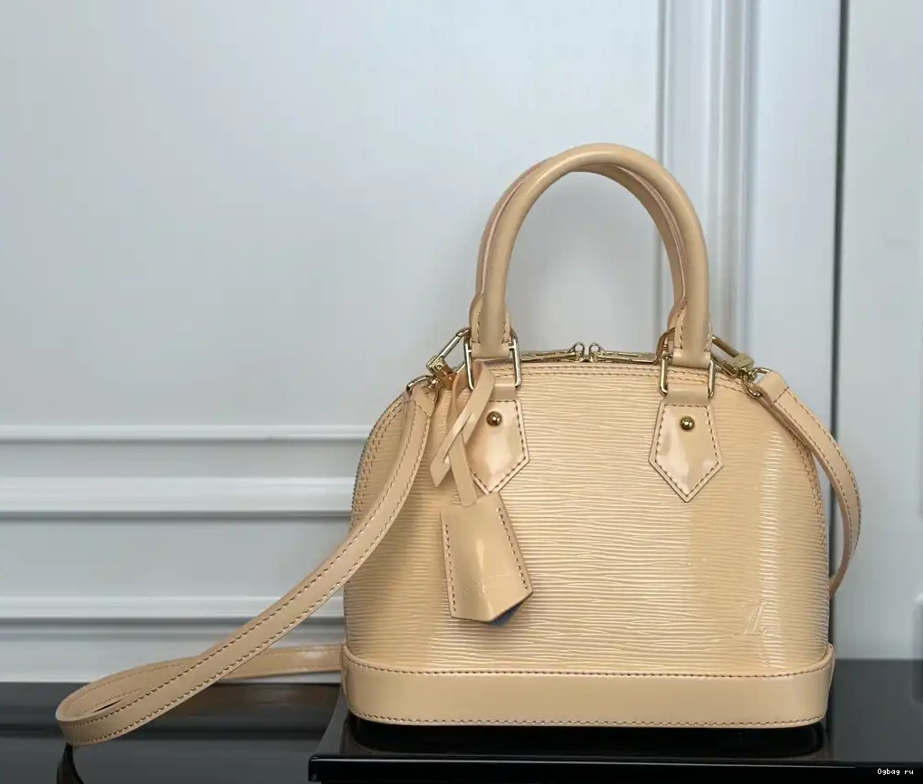 VUITTON BB-23.5*17.5*11.5cm LOUIS ALMA 0604